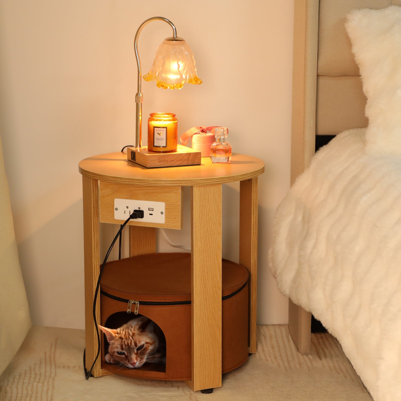Side Table Cat House End Table with Charging Station